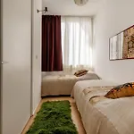 Guesthost - Attico Umbertino Design With Terrace